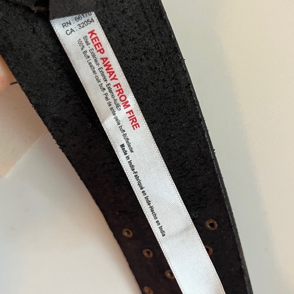 Free People Studded Embossed Leather Belt S/M NWT - Picture 6 of 8